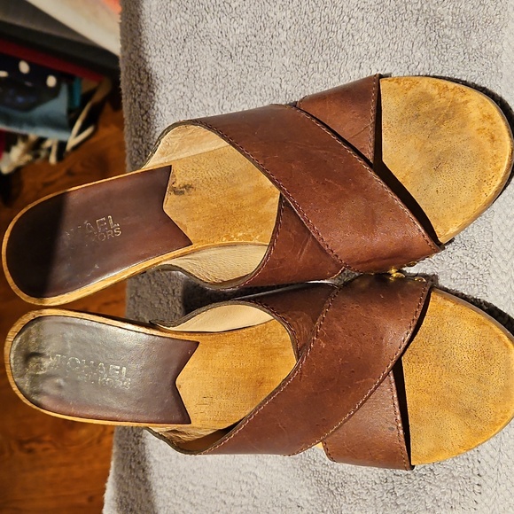 Michael Michael Kors wood leather heels size 8 sandals - Picture 2 of 8